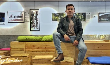LEY - FlipFlop Hostel Taipei Taiwan